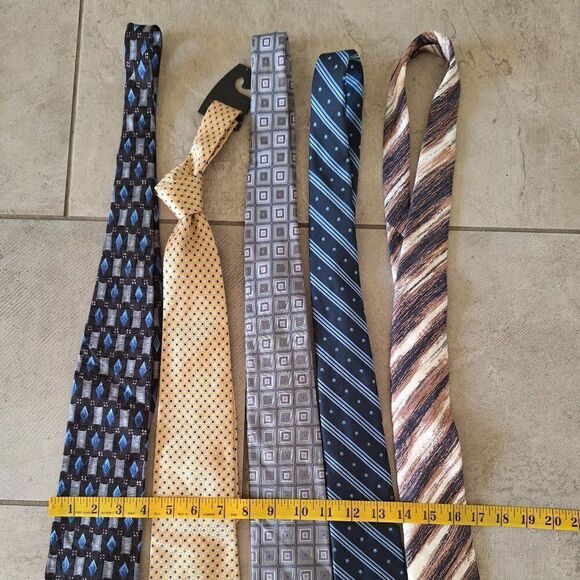 Men’s Luxury Tie Lot (5) - Picture 4 of 4